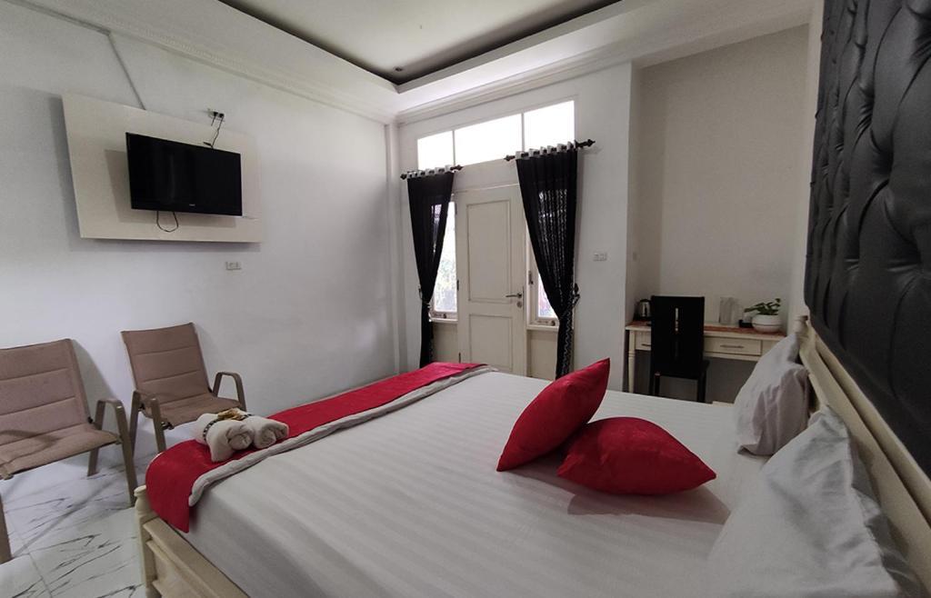New The Heritage Resort & Restaurant Bukit Lawang Bandartelu Esterno foto