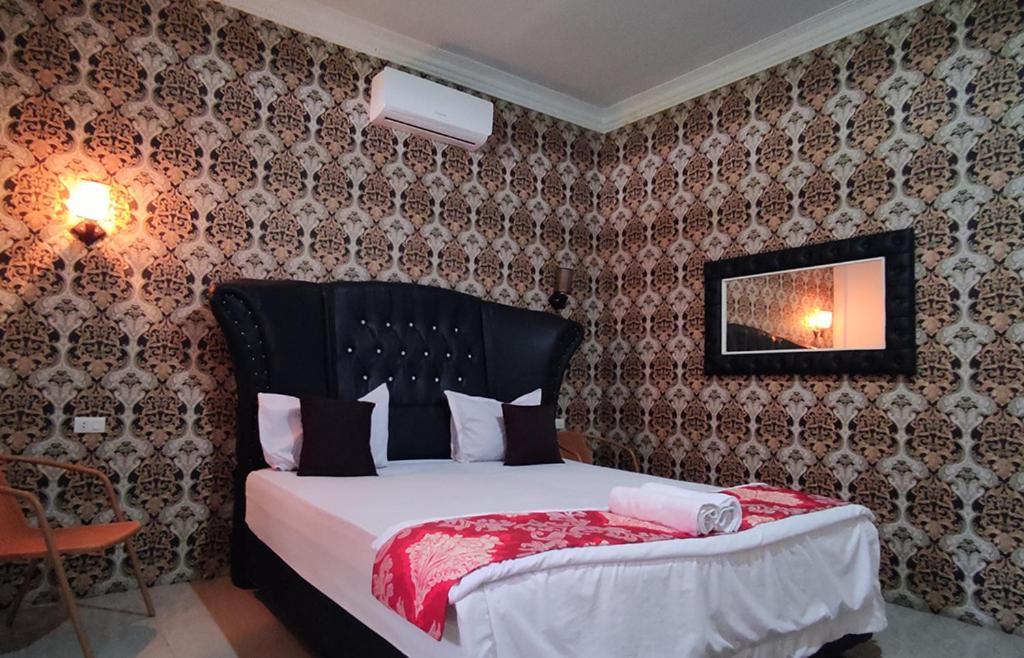 New The Heritage Resort & Restaurant Bukit Lawang Bandartelu Esterno foto
